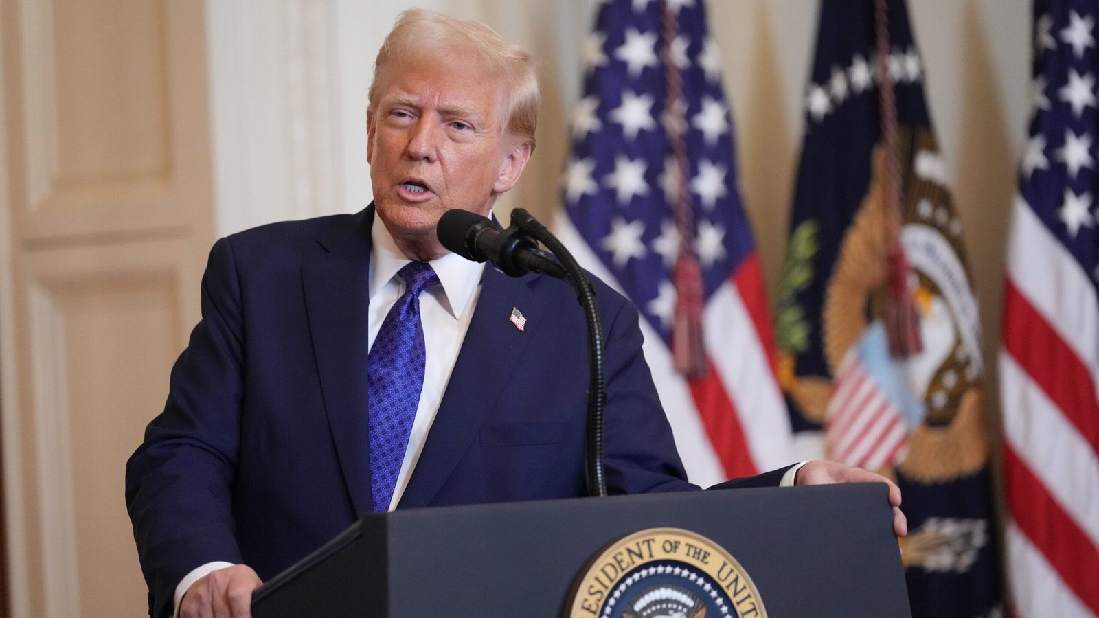 Trump’s 50% Tariff Bomb: Global Market Ree, India Braces for Aftershocks 1 Trump’s 50% Tariff Bomb Shakes Global & Indian Economy