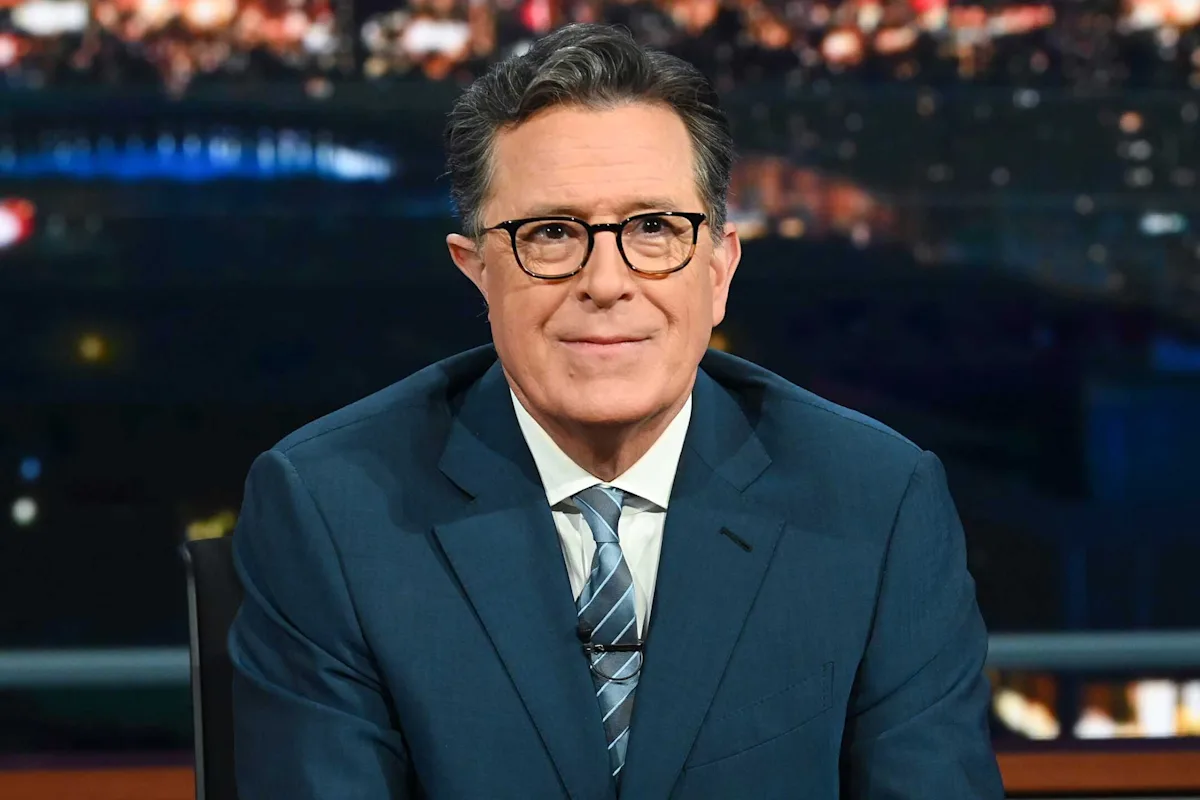 Colbert’s 2 Words to Trump Will Shock You – Don’t Miss 1 Stephen Colbert Blasts Donald Trump